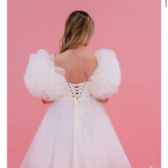 Short tulle white dress - Picture 3 of 4